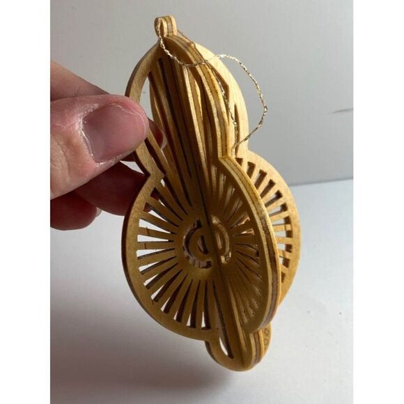 Beautiful Wooden Ornament 4” - Picture 4 of 5